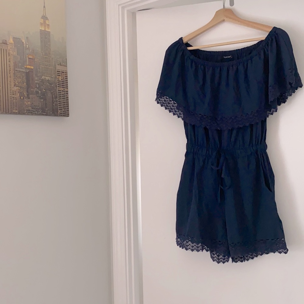 Strapless Stylehouse blue romper with pockets